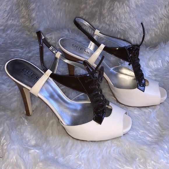 GUESS IVORY & BROWN HEELS - Picture 3 of 5